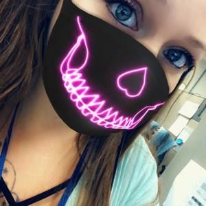 Meet your Posher, Daphne